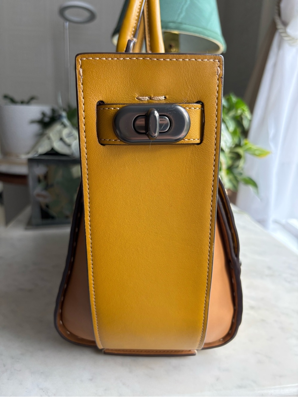 Coach 1941 Swagger 37 Two-Tone Yellow and Brown Leather Satchel/Briefcase - Picture 5 of 16